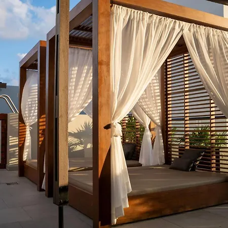 Downtown Luxury Apartment I Rooftop Cocobeach I By Yeah