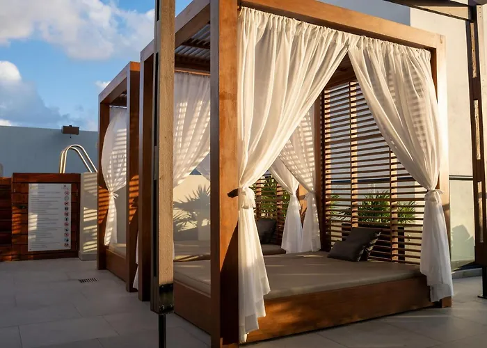 Downtown Luxury I Rooftop Cocobeach I By Yeah